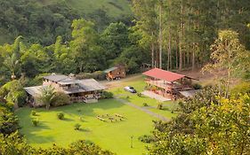 Riverside La Masia Ecohotel